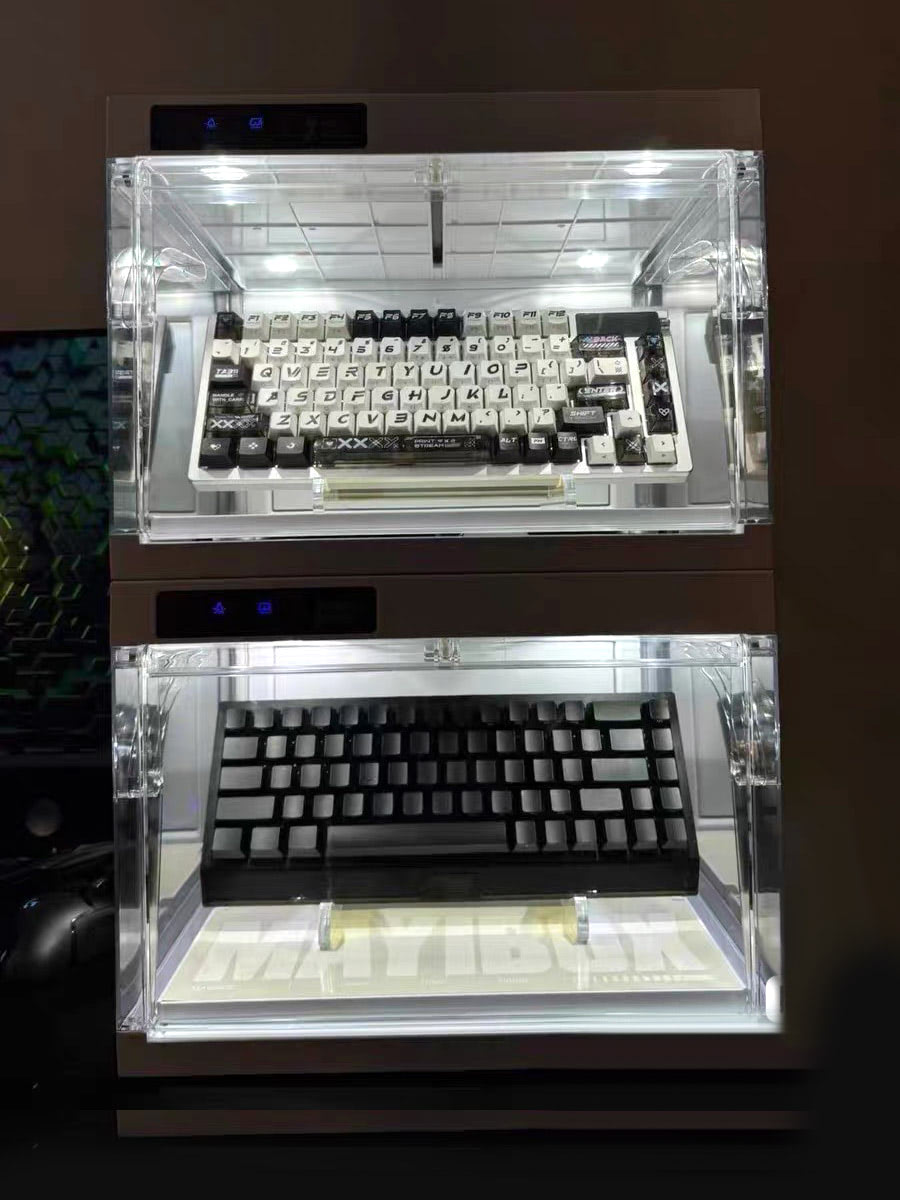 Motorized Display Box for Gaming Gear