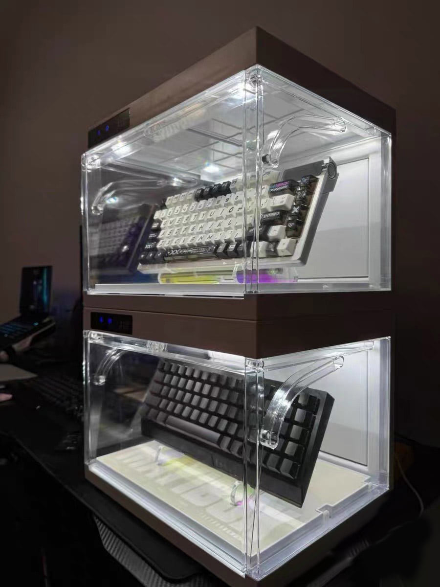 Motorized Display Box for Gaming Gear