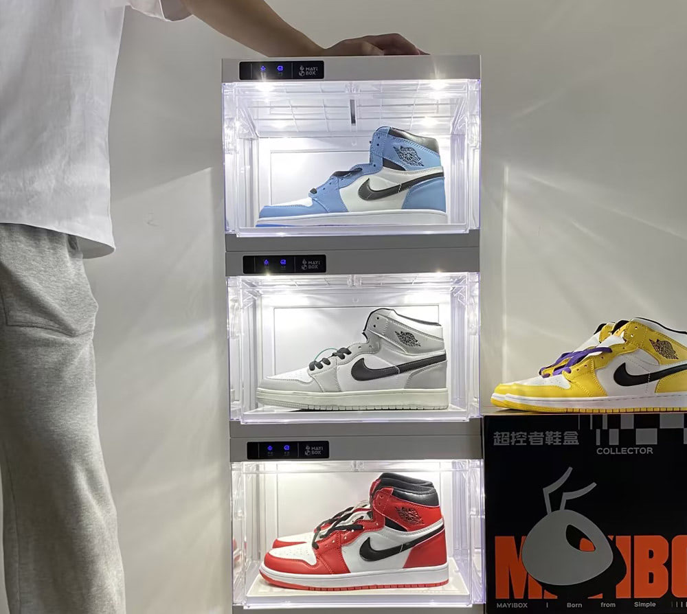 Motorized Storage Display Box for Sneakers