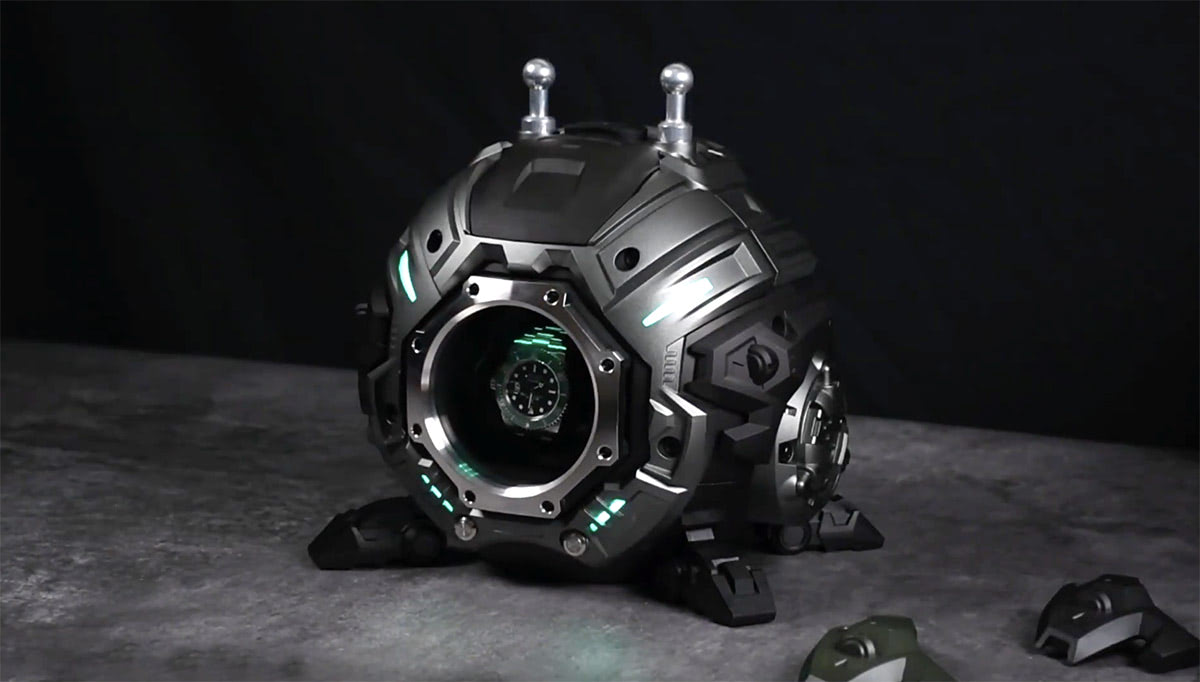 Mecha Watch Winder Robot