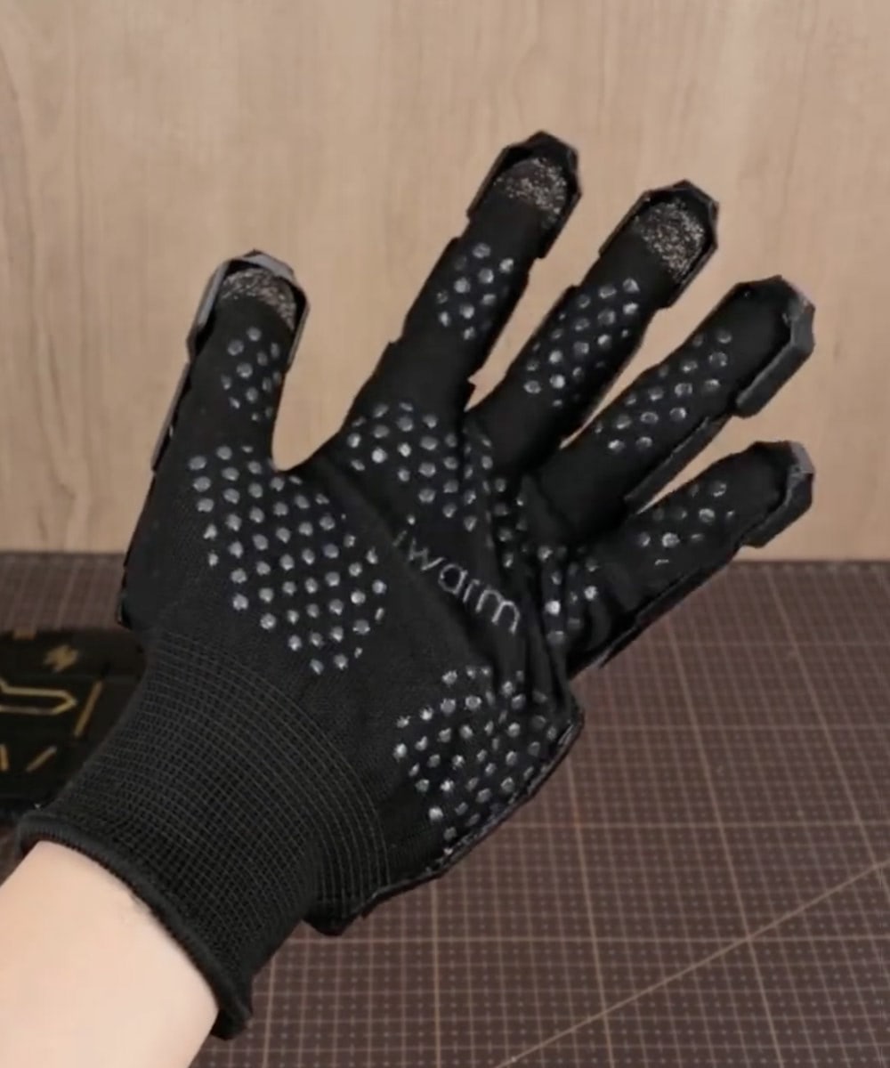 Cyberpunk Mecha Glove
