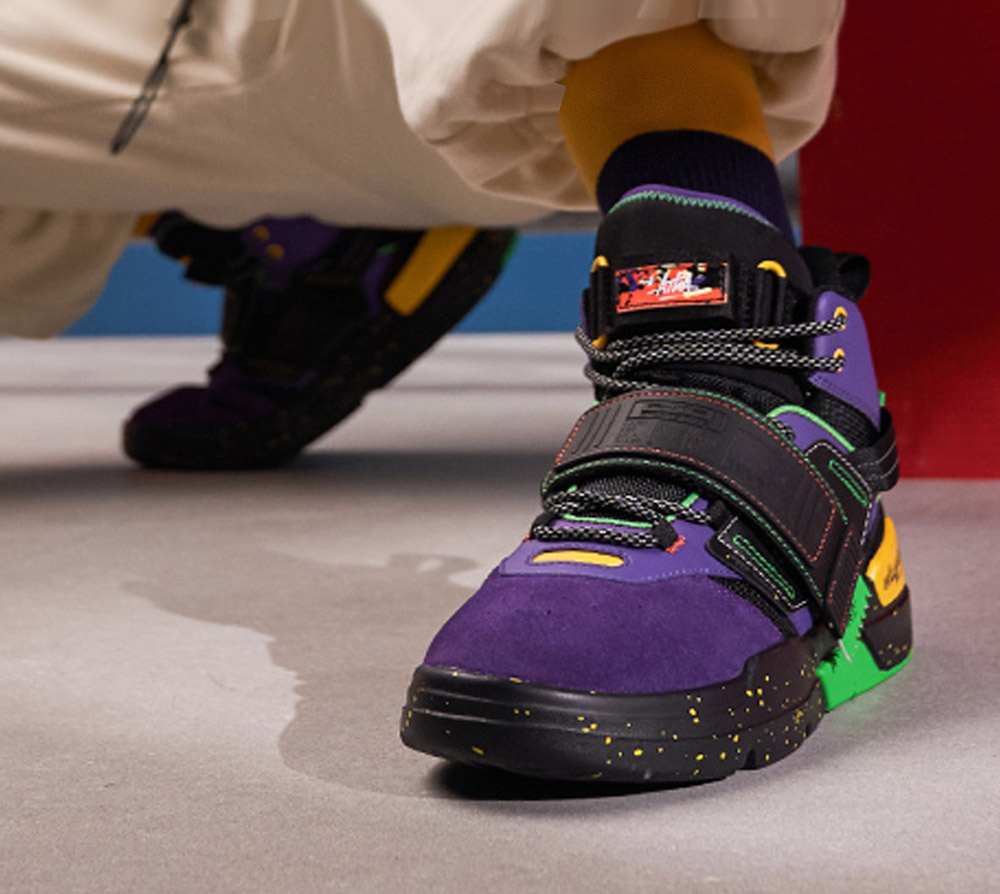 ANTA Cyberpunk-Themed Trainer – High Top Futuristic Sneaker with ...