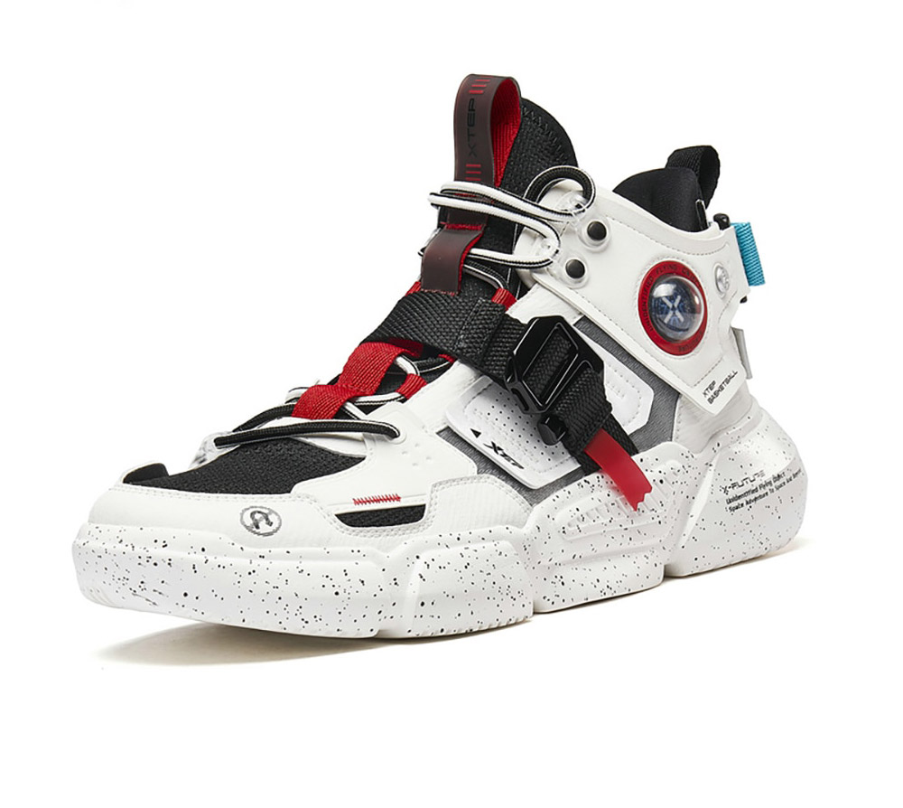 Xtep STAR-X Trainer – High Top Futuristic Sneaker with Techwear