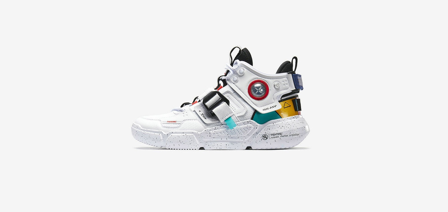 Xtep STAR-X Trainer – High Top Futuristic Sneaker with Techwear