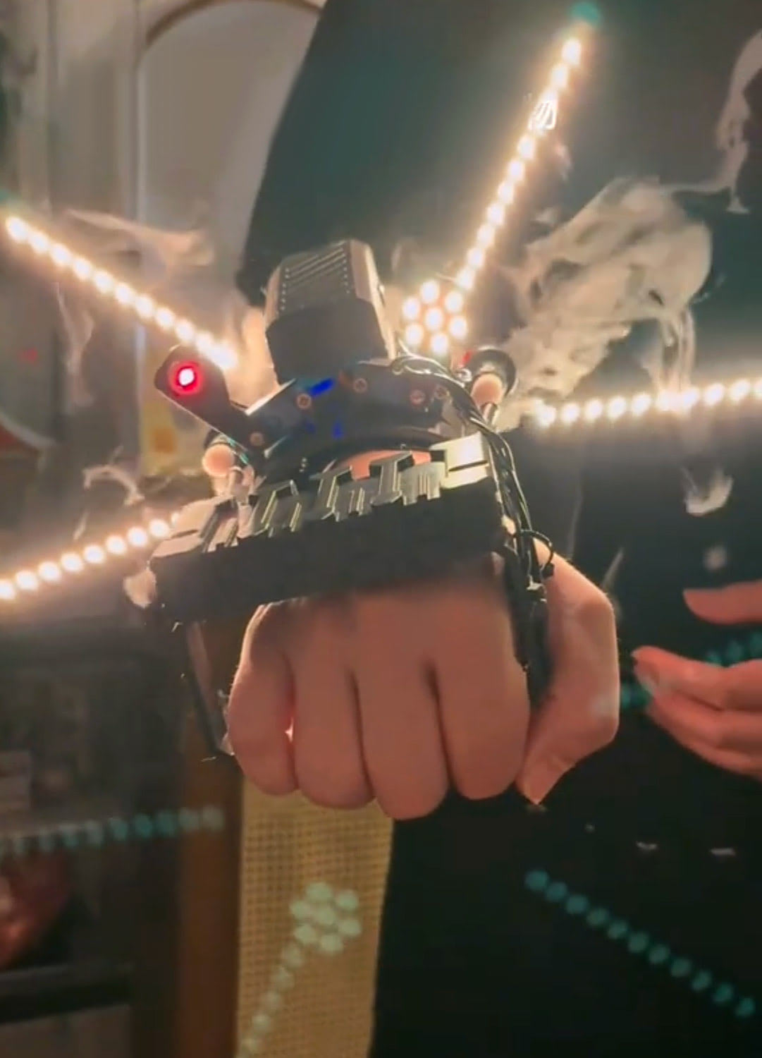 Genos Cyberpunk Arm